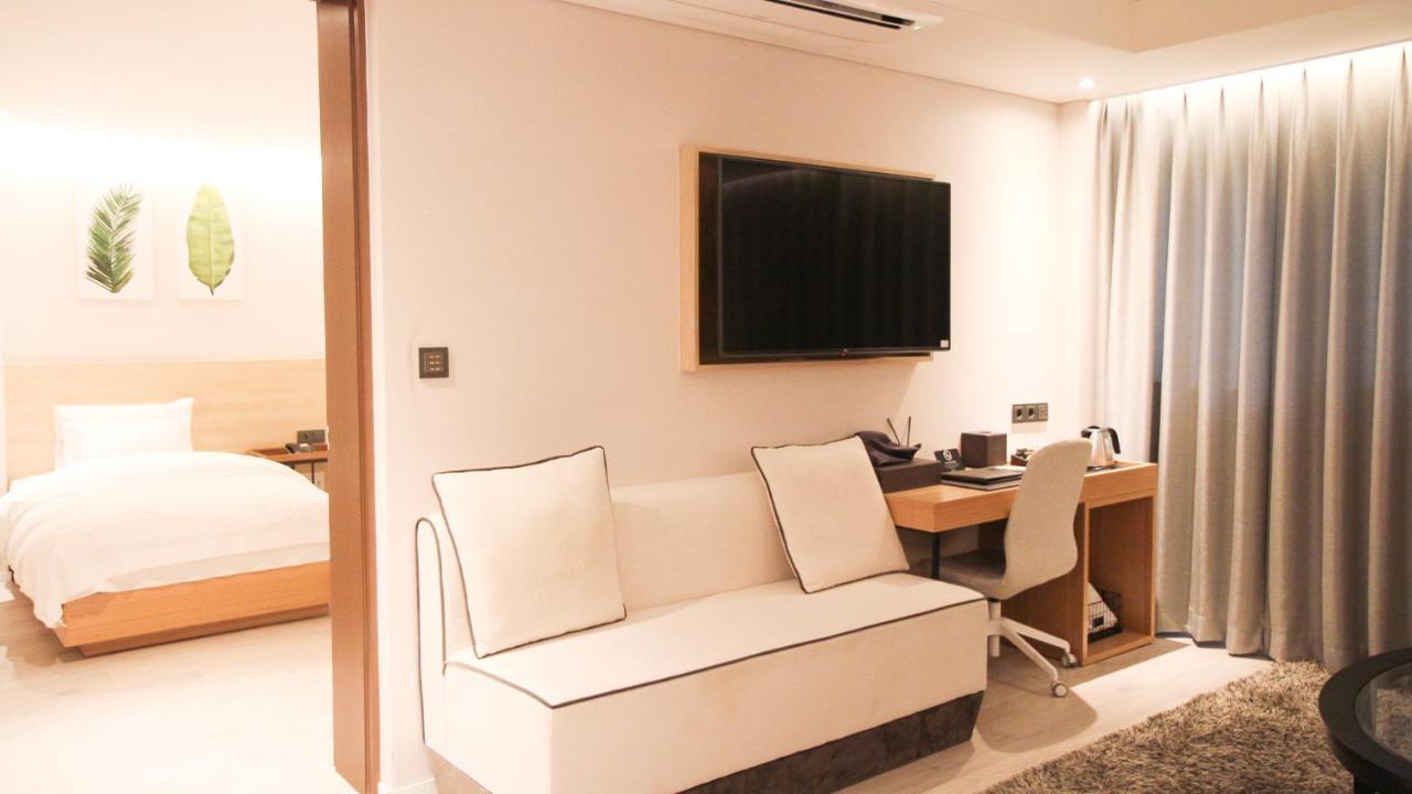 Londoner Hotel Gwangan Busan Eksteriør billede