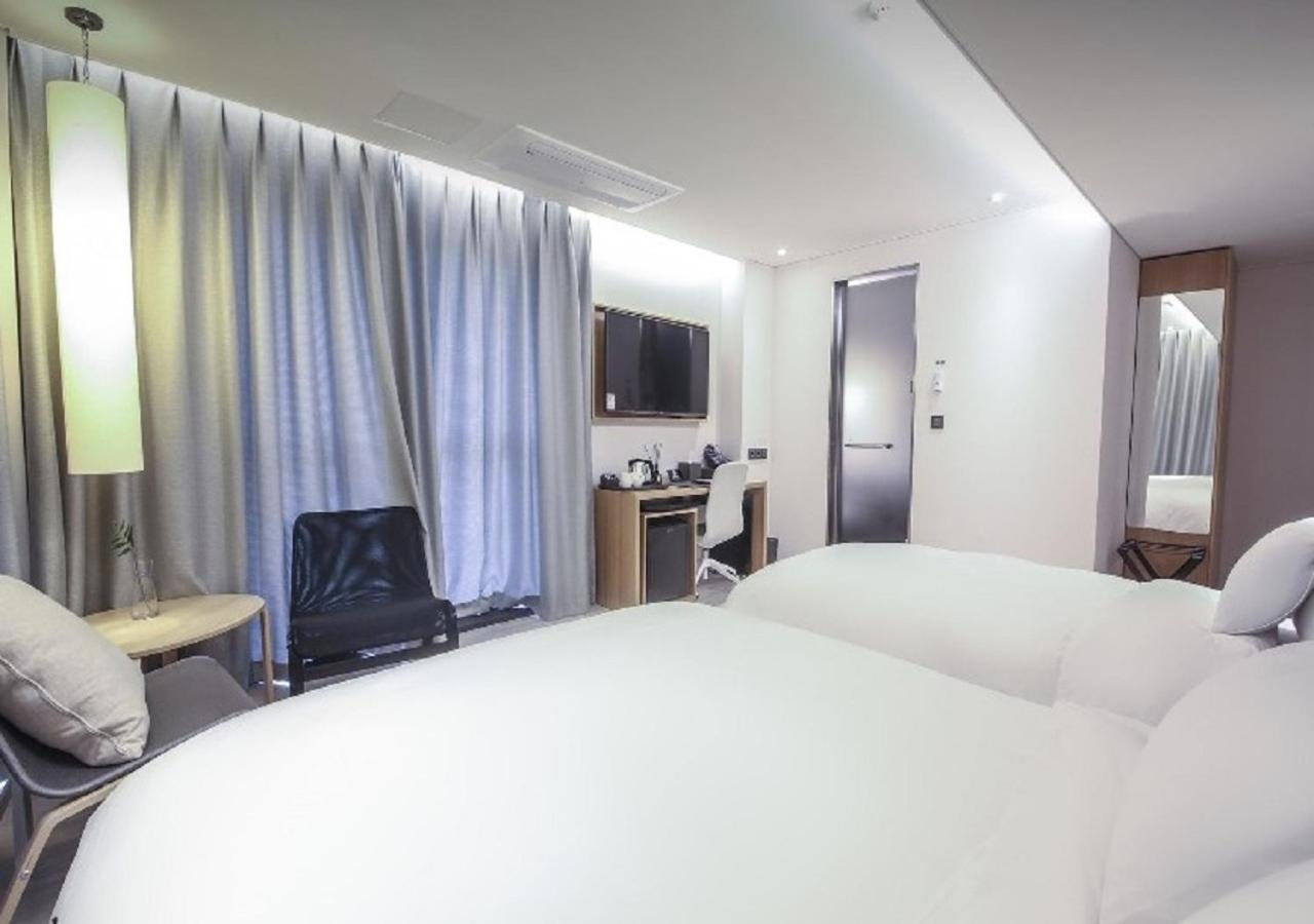 Londoner Hotel Gwangan Busan Eksteriør billede