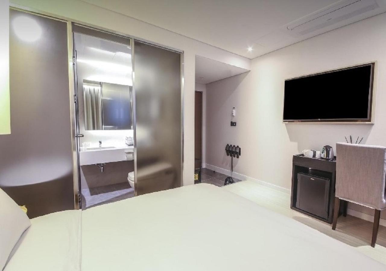 Londoner Hotel Gwangan Busan Eksteriør billede